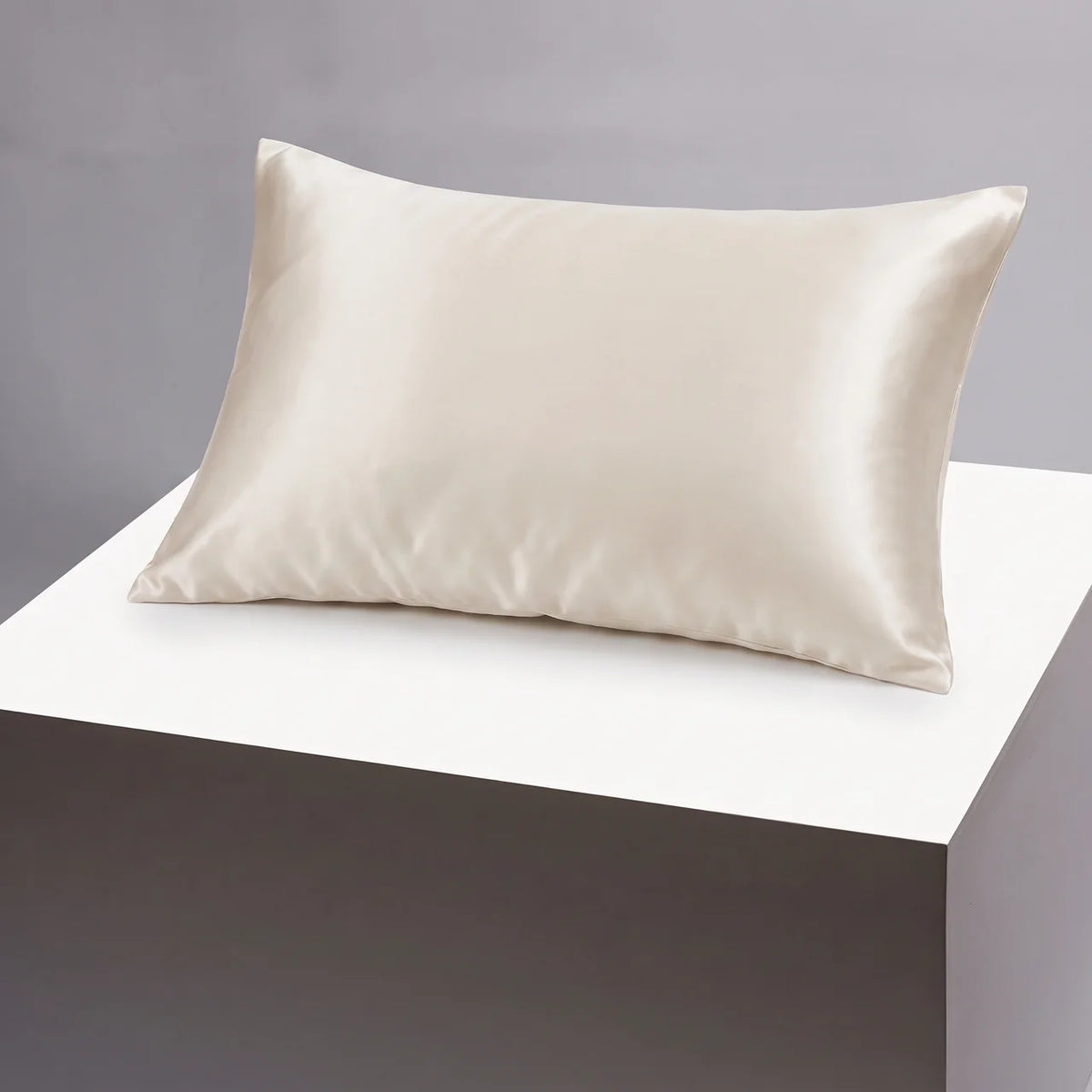 Silvelle™ Pure Silk Pillowcase
